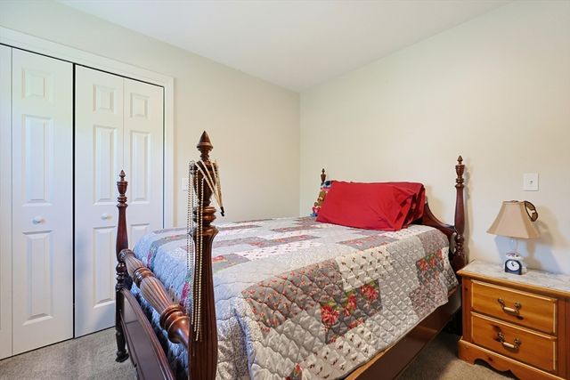 8 Union St, North Brookfield, MA 01535