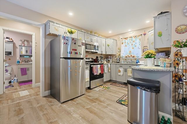 8 Union St, North Brookfield, MA 01535