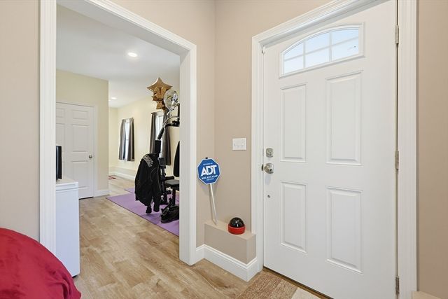 8 Union St, North Brookfield, MA 01535