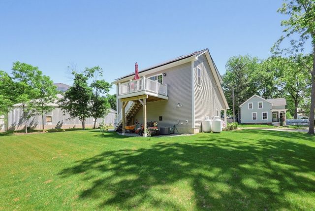 8 Union St, North Brookfield, MA 01535