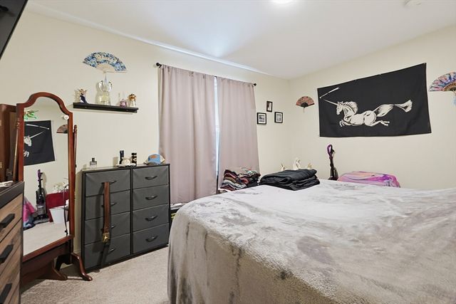 8 Union St, North Brookfield, MA 01535
