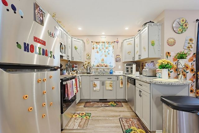 8 Union St, North Brookfield, MA 01535