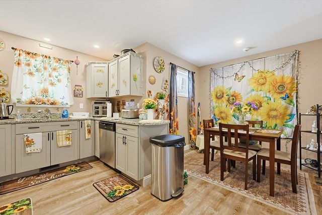 8 Union St, North Brookfield, MA 01535