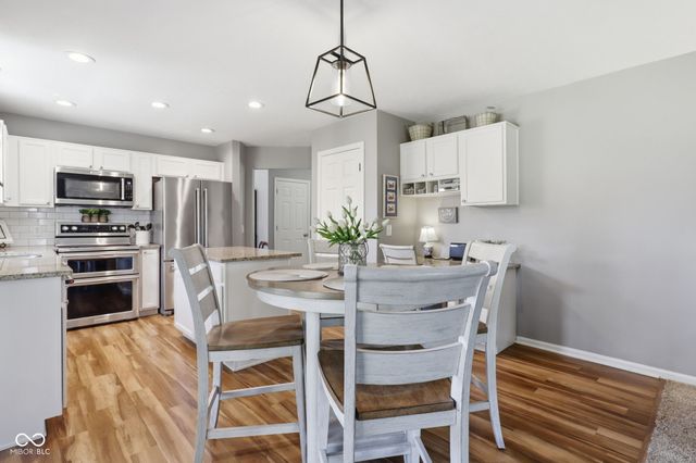 13931 Wakefield Place, Fishers, IN 46038