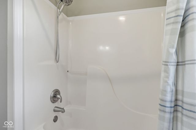 13931 Wakefield Place, Fishers, IN 46038