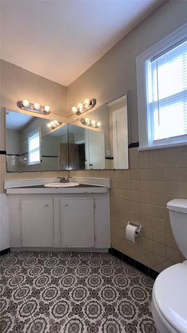 3600 Kell Street, Fort Worth, TX 76109