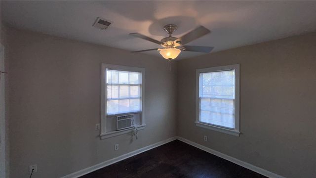 3600 Kell Street, Fort Worth, TX 76109