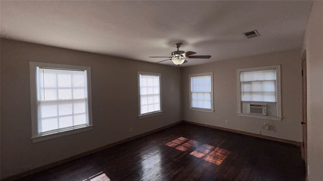 3600 Kell Street, Fort Worth, TX 76109
