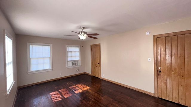 3600 Kell Street, Fort Worth, TX 76109