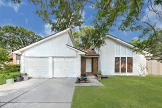 4001 Stoneybrook Street, Baytown, TX 77521