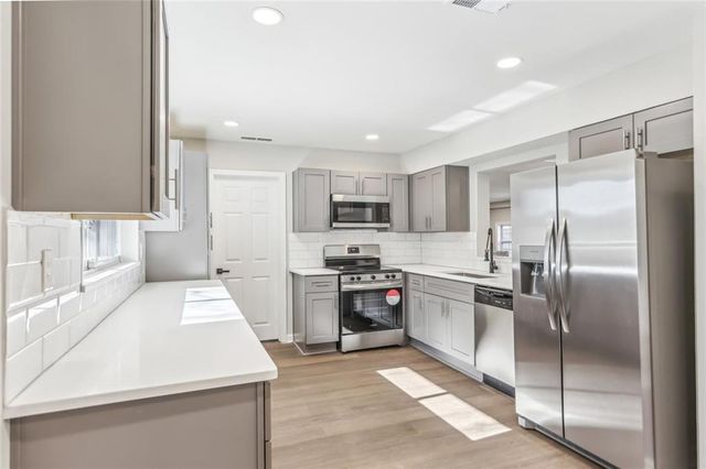2907 Monterey Drive, Decatur, GA 30032