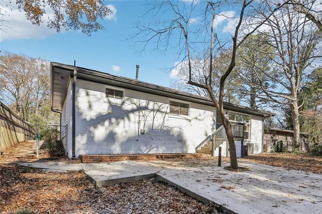 2907 Monterey Drive, Decatur, GA 30032