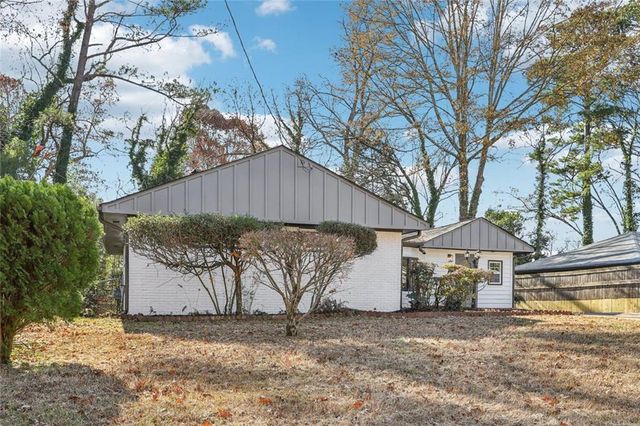 2907 Monterey Drive, Decatur, GA 30032
