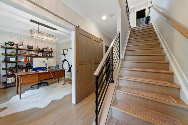 282 Neruda Avenue, Columbus, OH 43215