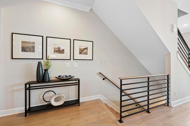 282 Neruda Avenue, Columbus, OH 43215