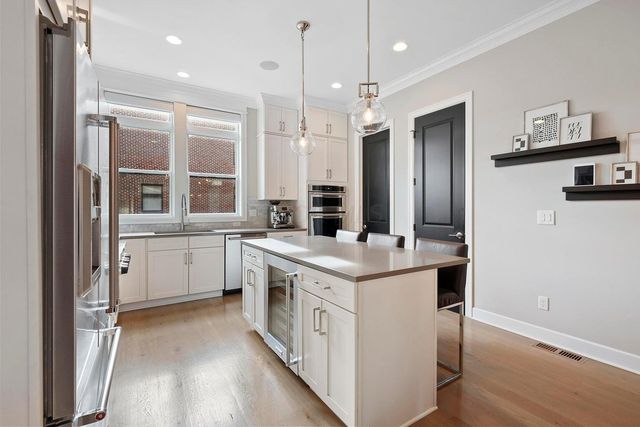 282 Neruda Avenue, Columbus, OH 43215