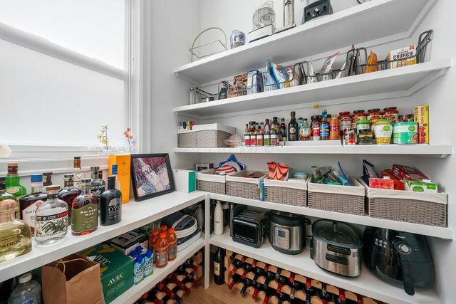 282 Neruda Avenue, Columbus, OH 43215