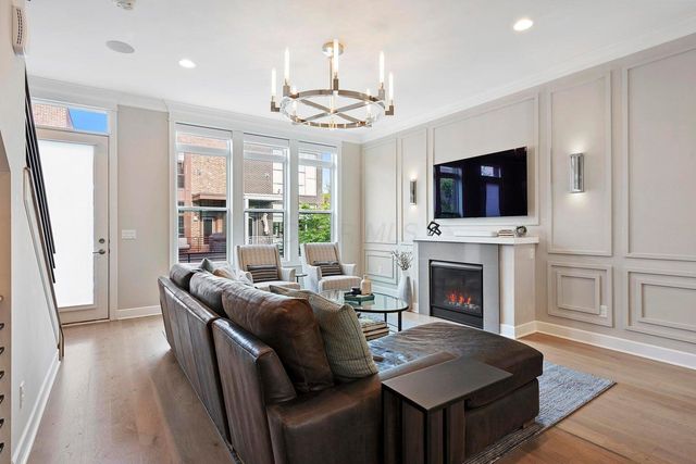 282 Neruda Avenue, Columbus, OH 43215