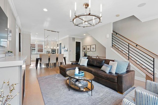 282 Neruda Avenue, Columbus, OH 43215