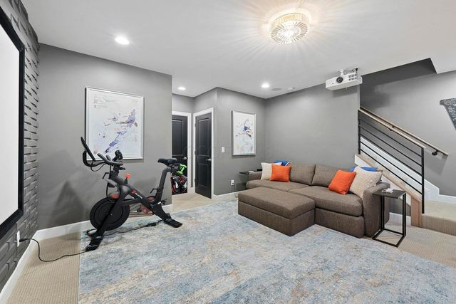 282 Neruda Avenue, Columbus, OH 43215