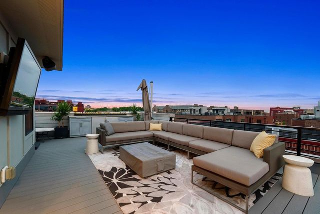 282 Neruda Avenue, Columbus, OH 43215