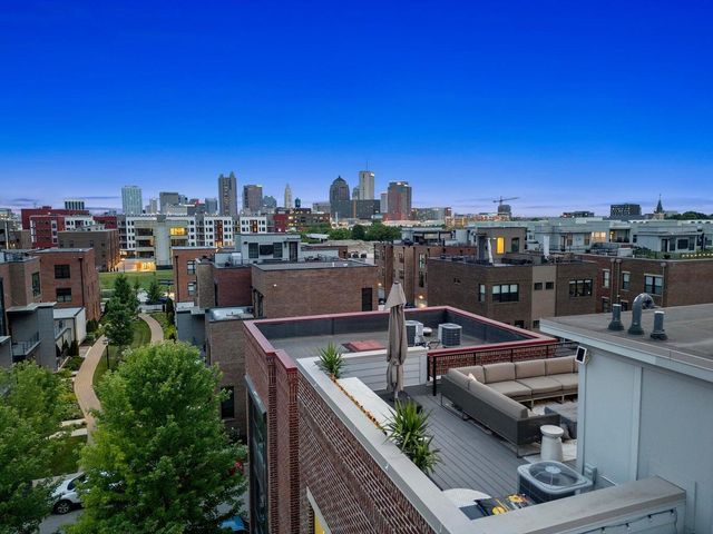 282 Neruda Avenue, Columbus, OH 43215