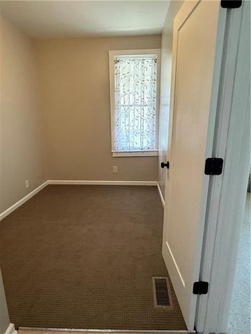 617 Pawnee Street, Leavenworth, KS 66048