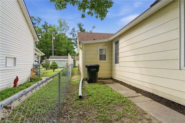 617 Pawnee Street, Leavenworth, KS 66048
