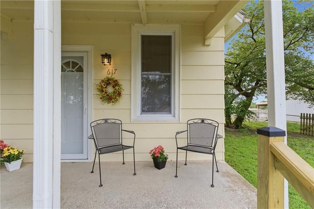 617 Pawnee Street, Leavenworth, KS 66048
