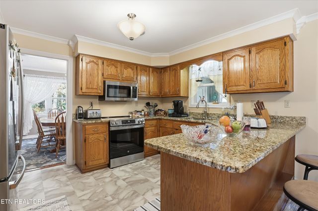 1569 Hollis Poore Rd, Jamestown, TN 38556