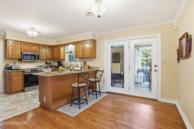 1569 Hollis Poore Rd, Jamestown, TN 38556