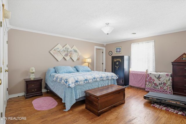 1569 Hollis Poore Rd, Jamestown, TN 38556