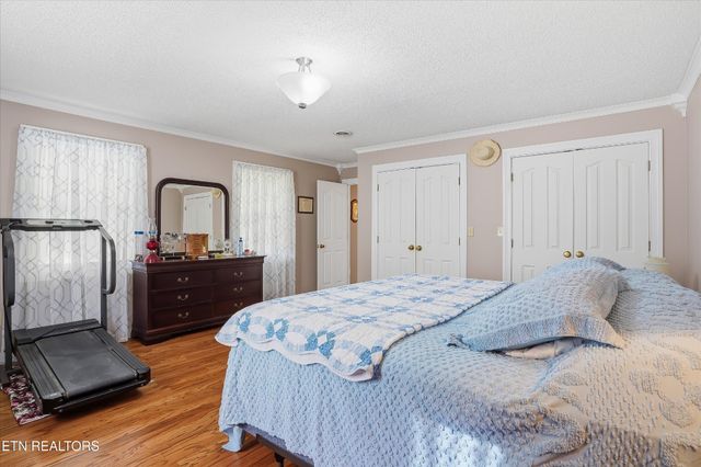 1569 Hollis Poore Rd, Jamestown, TN 38556