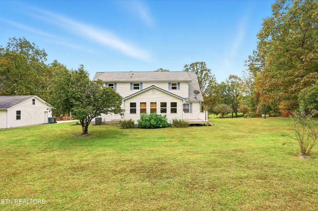 1569 Hollis Poore Rd, Jamestown, TN 38556