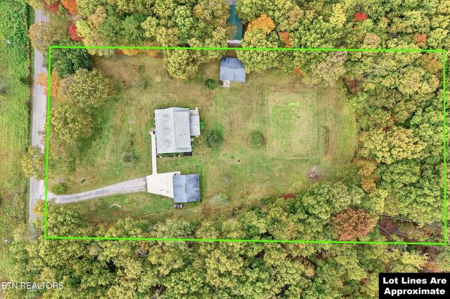 1569 Hollis Poore Rd, Jamestown, TN 38556