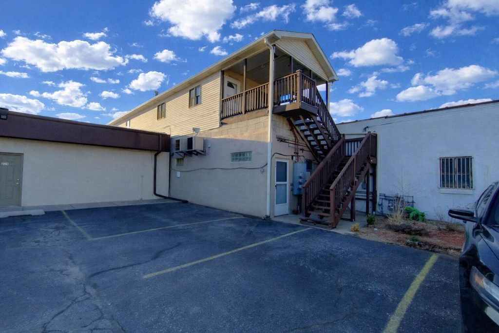 221 N Broad Street, Griffith, IN 46319