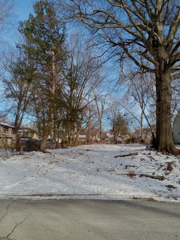 7315 Forest Avenue, Kansas City, MO 64131