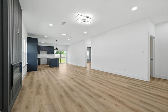 3923 Le May Avenue, Dallas, TX 75216