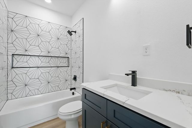 3923 Le May Avenue, Dallas, TX 75216
