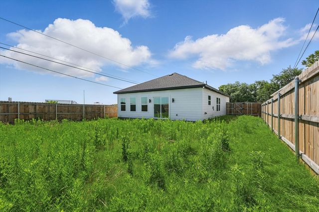 3923 Le May Avenue, Dallas, TX 75216