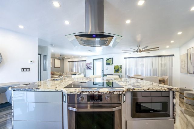 2531 NE 47th Street, Lighthouse Point, FL 33064