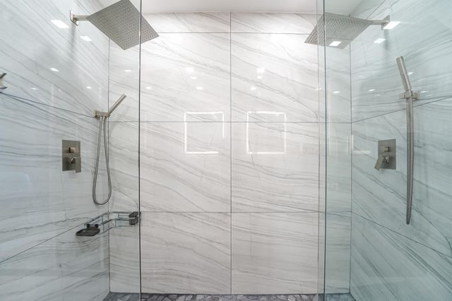 2531 NE 47th Street, Lighthouse Point, FL 33064