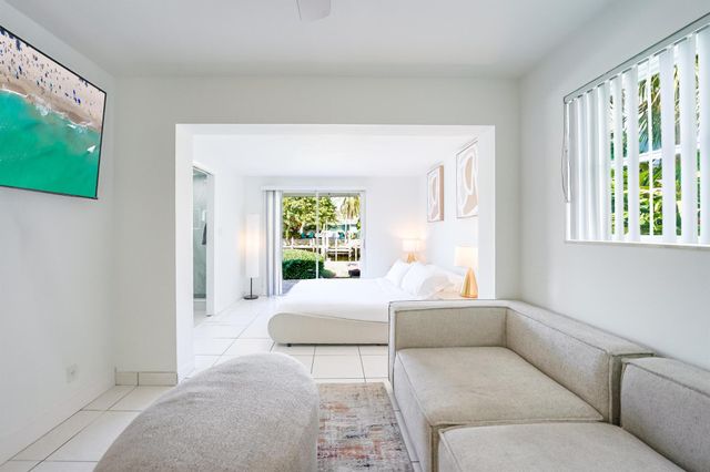 2531 NE 47th Street, Lighthouse Point, FL 33064