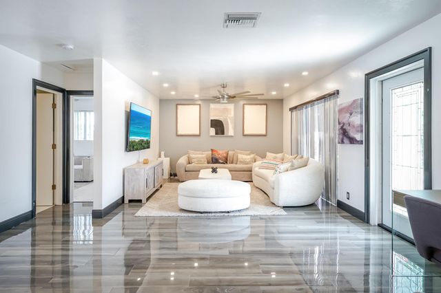 2531 NE 47th Street, Lighthouse Point, FL 33064