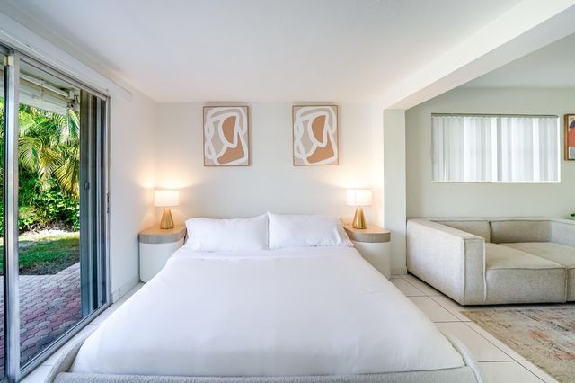 2531 NE 47th Street, Lighthouse Point, FL 33064