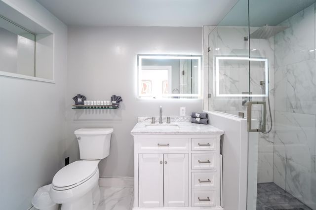 2531 NE 47th Street, Lighthouse Point, FL 33064