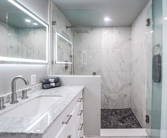 2531 NE 47th Street, Lighthouse Point, FL 33064