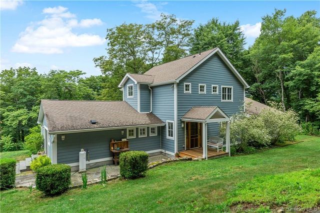 52 Old Manitou Road, Garrison, NY 10524