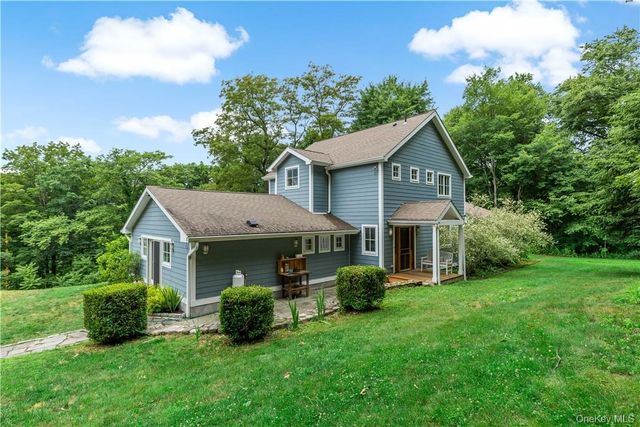 52 Old Manitou Road, Garrison, NY 10524
