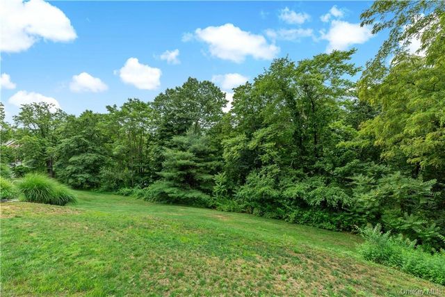 52 Old Manitou Road, Garrison, NY 10524